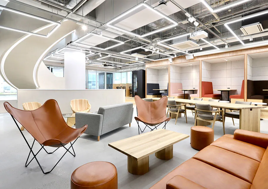 Tokai Open Innovation Complex 名古屋サイト（TOIC名古屋）共同研究エリアの外観・ラボ写真（共用ラウンジ）